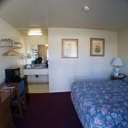 Travelers Motel Cottonwood 部屋 写真
